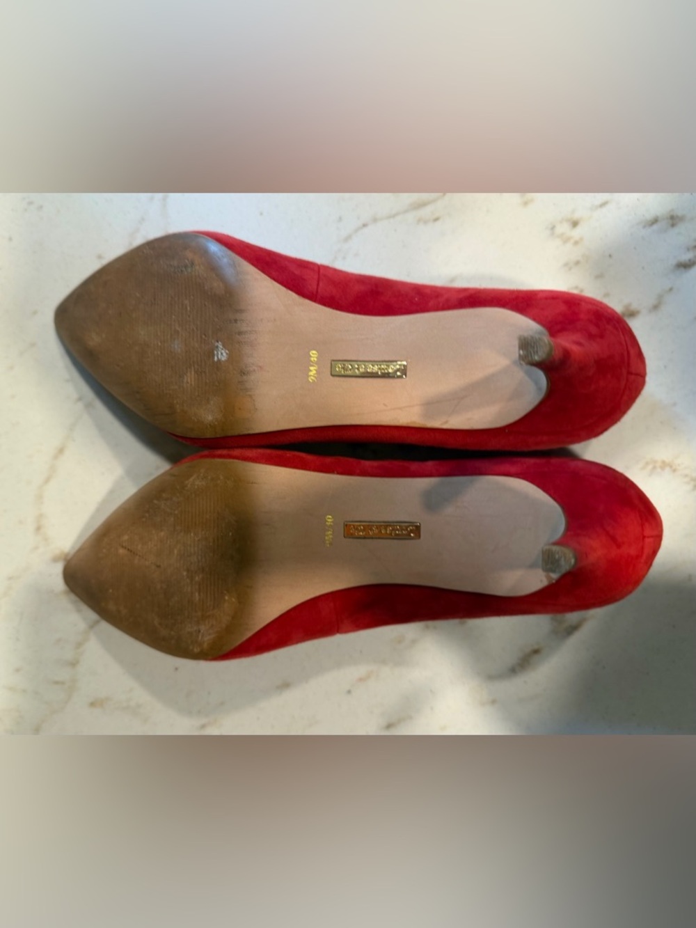 Louise et Cie Red Suede Pointed Toe Kitten Heels - Picture 5 of 5